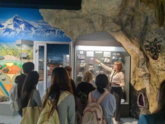 ee8bcebb58fcdd855a450bf37967a2e1